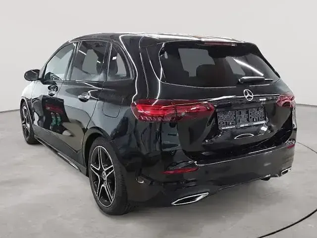 Gebraucht Mercedes B200 Advanced Plus 2023 Andere Van / Kleinbus
