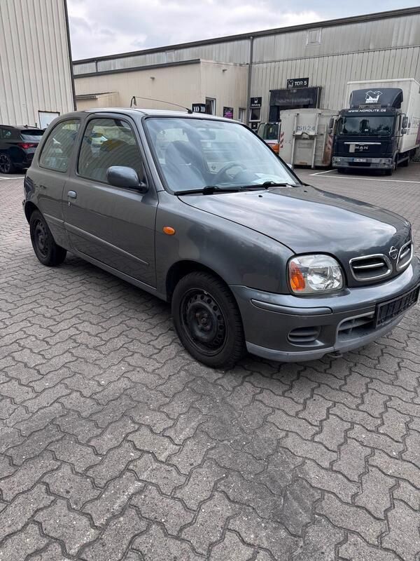 Grau Gebraucht 2002 Nissan Micra Kleinwagen | 900 € (Guter Preis) - Bild 1/4