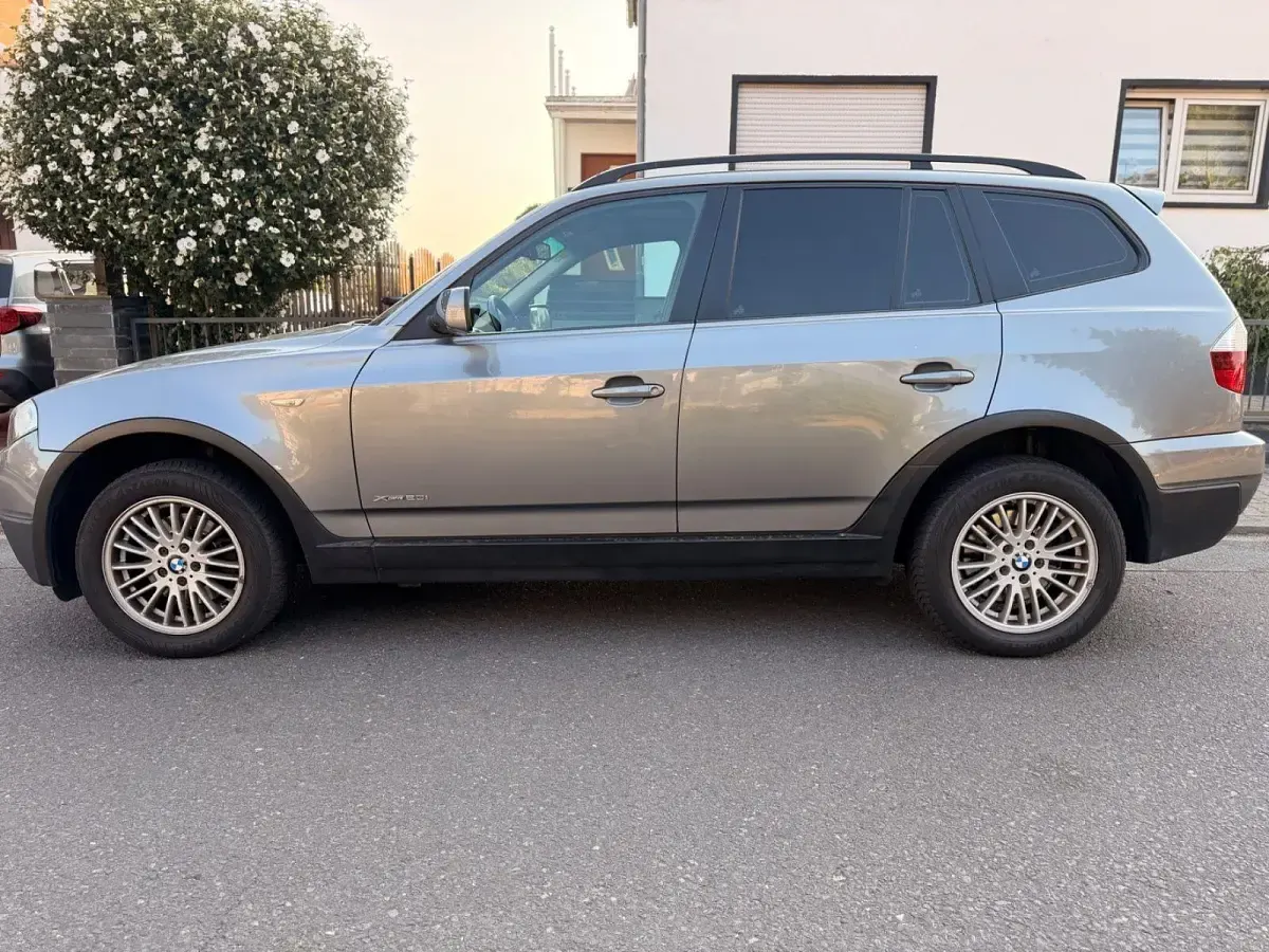 Gebraucht BMW X3 Sport Line 150 PS (110 kW) 2008 Grau SUV