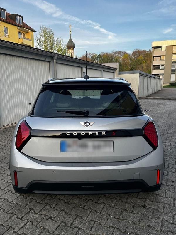Usata Mini Cooper S 204 CV (150 kW) 2025 Argento Utilitaria