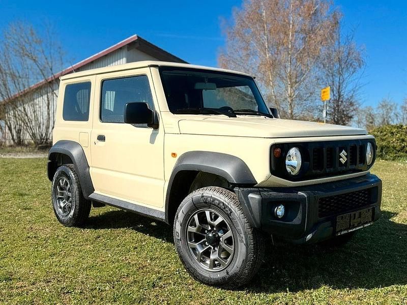Neu Suzuki Jimny 102 PS (75 kW) 2026 Beige SUV