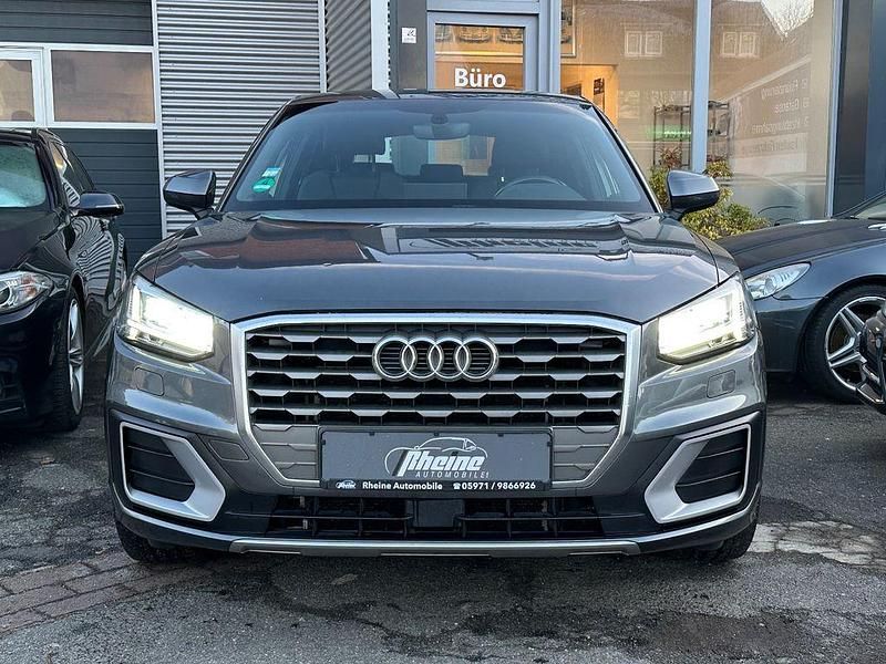 Gebraucht Audi Q2 S-Line 150 PS (110 kW) 2018 Grau SUV