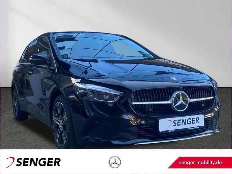 Unilack polarweiß Gebraucht 2025 Mercedes B180 Progressive Van / Kleinbus | 34.880 € (Fairer Preis) - Bild 1/1