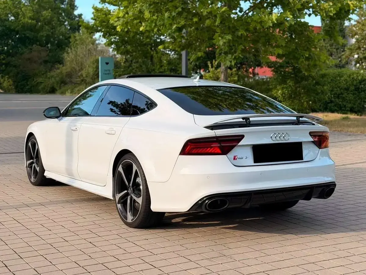 Gebraucht Audi RS7 560 PS (411 kW) 2015 Weiß Kleinwagen