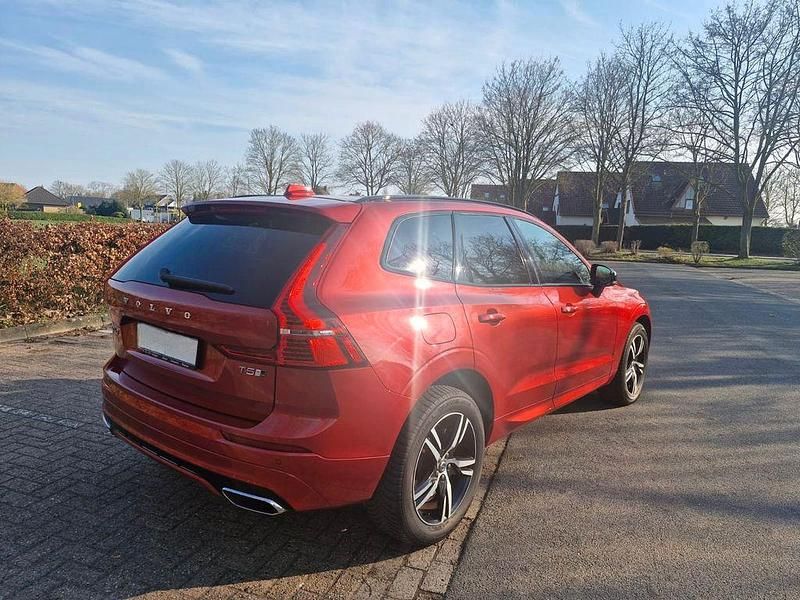 Gebraucht Volvo XC60 R-Design 250 PS (183 kW) 2019 Rot SUV