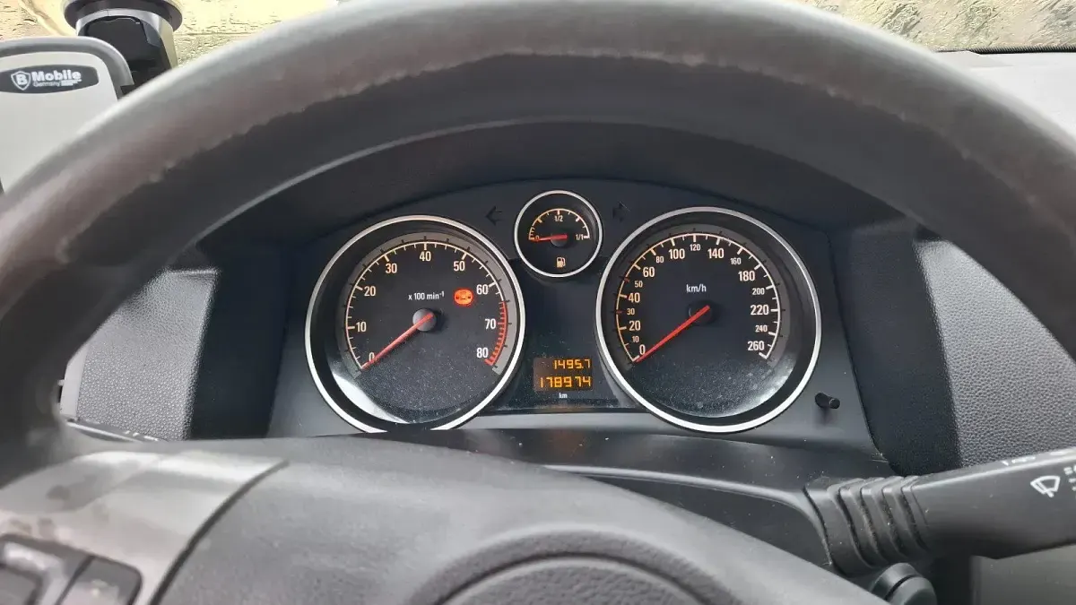 Gebraucht Opel Astra GTC 2006 Grau Kleinwagen
