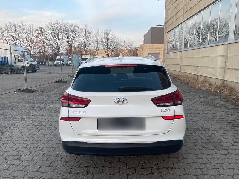 Gebraucht Hyundai i30 Turbo 2019 Weiß Kombi