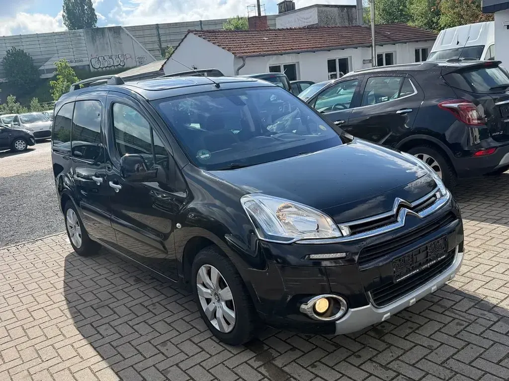 Gebraucht Citroën Berlingo SELECTION 114 PS (83 kW) 2014 Schwarz Van / Kleinbus