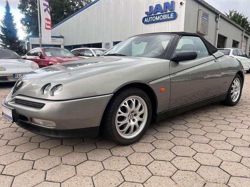 Gebraucht Alfa Romeo Spider 150 PS (110 kW) 1997 Grau Cabrio