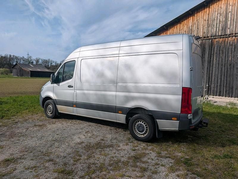 Second-hand Mercedes Sprinter 190 CP (139 kW) 2021 Argintiu Van