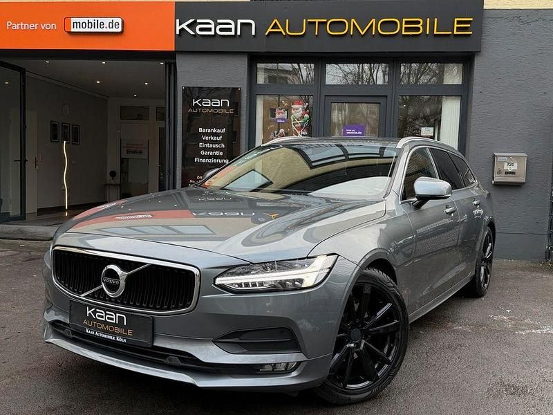Gebraucht Volvo V90 Momentum 150 PS (110 kW) 2019 Osmium grey metallic Kombi