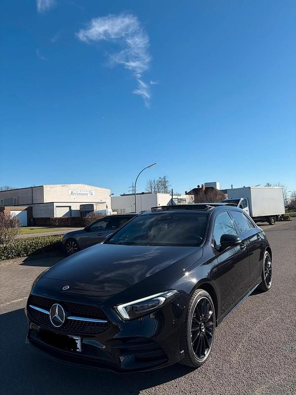 Gebraucht Mercedes A250 AMG 218 PS (160 kW) 2021 Schwarz Kleinwagen
