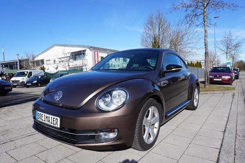 Gebraucht VW Beetle Sport 200 PS (147 kW) 2012 Toffeebraun metallic Kleinwagen
