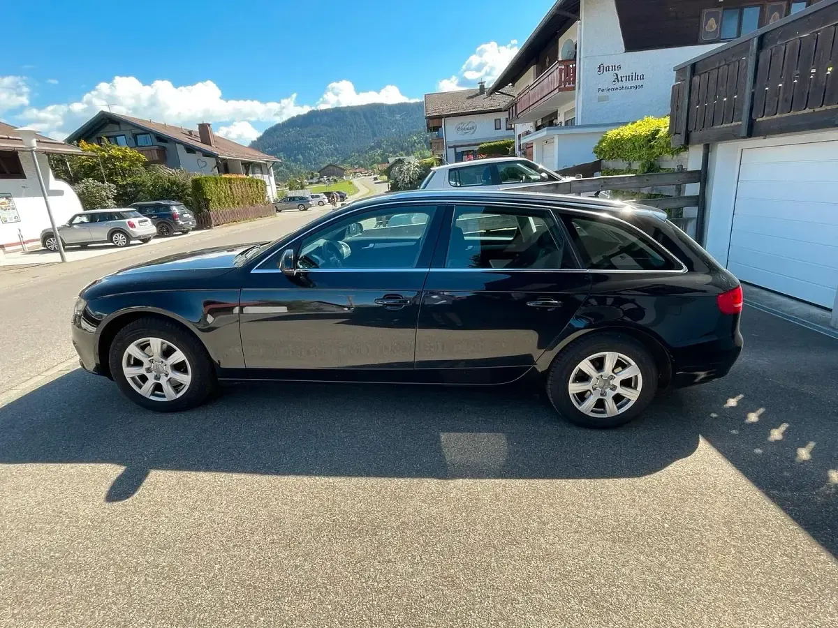 Gebraucht Audi A4 174 PS (127 kW) 2011 Schwarz Kombi