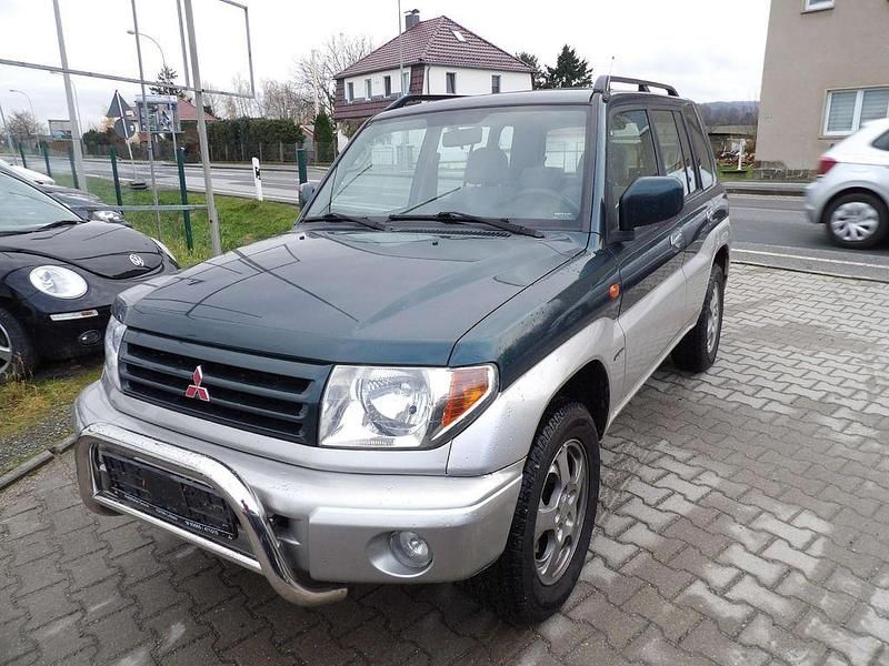 Grün Gebraucht 2002 Mitsubishi Pajero SUV | 5.999 € (Teuer) - Bild 1/4
