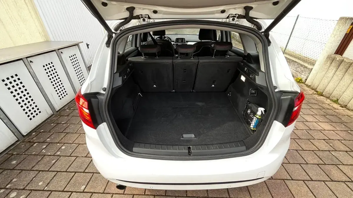 Gebraucht BMW 218 Active Tourer Sport Line 136 PS (100 kW) 2016 Weiß Van / Kleinbus