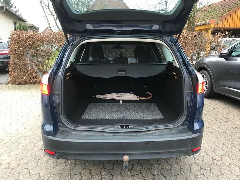 Gebraucht Ford Focus Trend 116 PS (85 kW) 2013 Blau Kombi