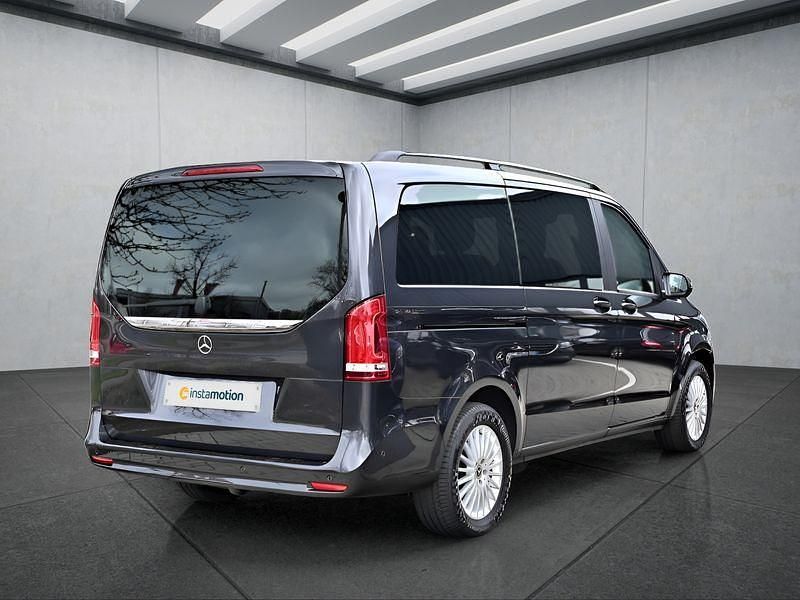 Gebraucht Mercedes V300 237 PS (174 kW) 2023 Grau Van / Kleinbus