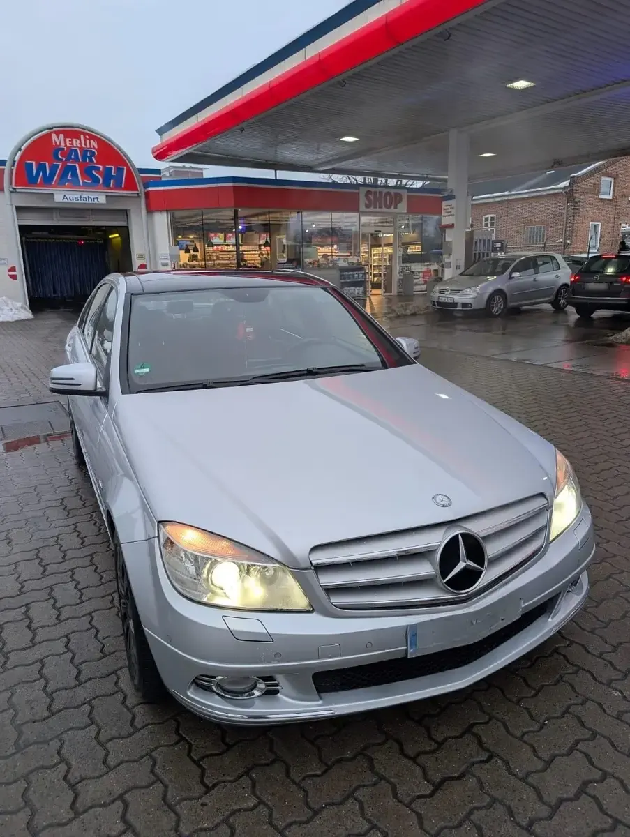 Gebraucht Mercedes C350 292 PS (214 kW) 2010 Silber Limousine
