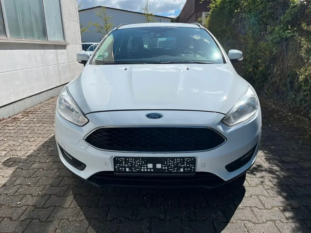 Gebraucht Ford Focus Trend 95 PS (69 kW) 2017 Weiß Kombi