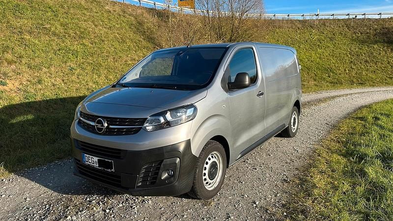 Grau Gebraucht 2020 Opel Vivaro Van / Kleinbus | 16.999 € (Guter Preis) - Bild 1/4