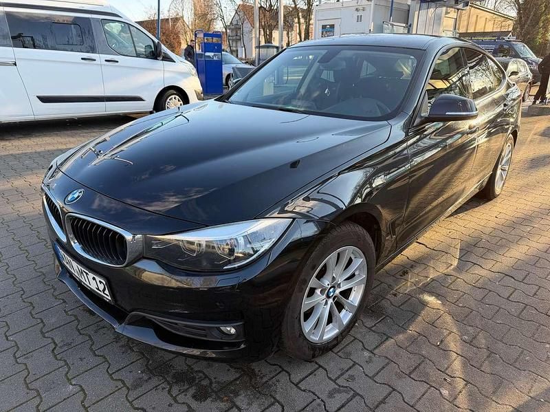 Gebraucht BMW 320 Gran Turismo 190 PS (139 kW) 2017 Schwarz Limousine