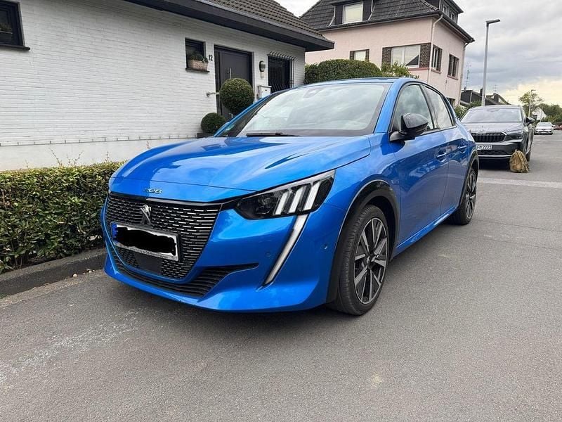 Blau Gebraucht 2020 Peugeot 208 Allure GT-Line Kleinwagen | 14.200 € (Guter Preis) - Bild 1/4