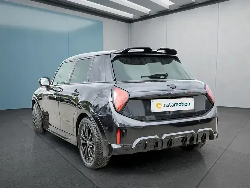 Używany Mini Cooper S 204 KM (150 kW) 2024 Czarny Hatchback