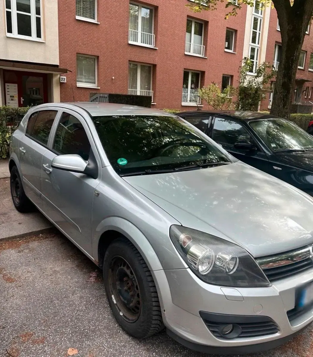 Gebraucht Opel Astra 90 PS (66 kW) 2006 Silber Kleinwagen