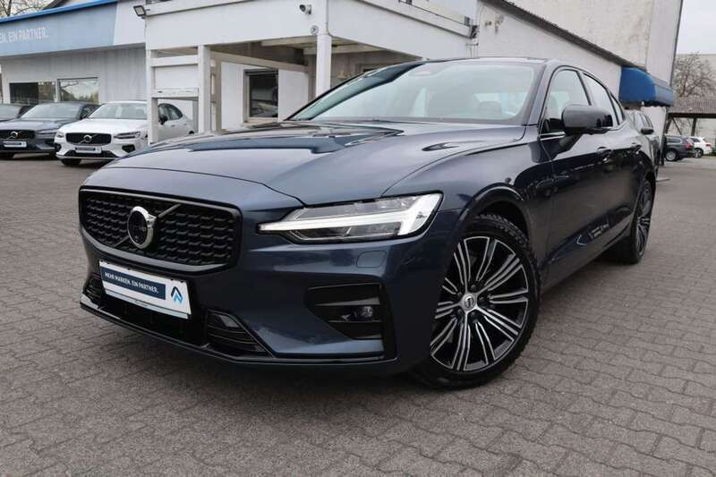 Denim blue Gebraucht 2024 Volvo S60 Ultimate Limousine | 34.888 € (Guter Preis) - Bild 1/2
