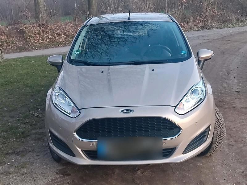 Gebraucht Ford Fiesta 80 PS (58 kW) 2016 Braun Limousine