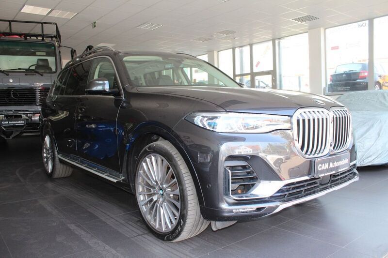 Grau Gebraucht 2019 BMW X7 Sport Line SUV | 56.700 € (Teuer) - Bild 1/4