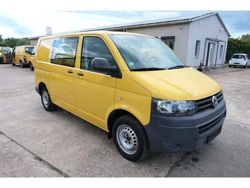 Usata VW Transporter 84 CV (61 kW) 2011 Giallo Furgone