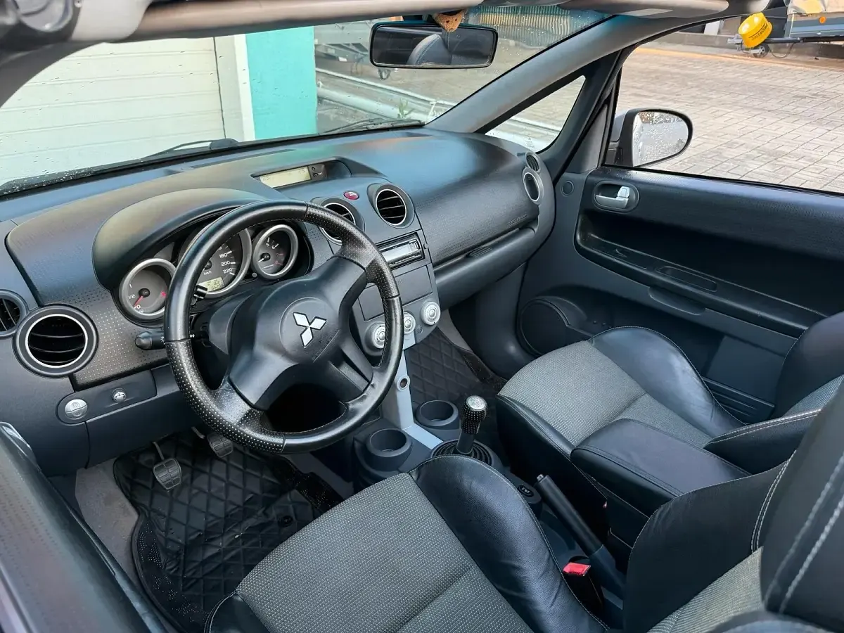 Gebraucht Mitsubishi Colt Inform 109 PS (80 kW) 2009 Grau Kleinwagen