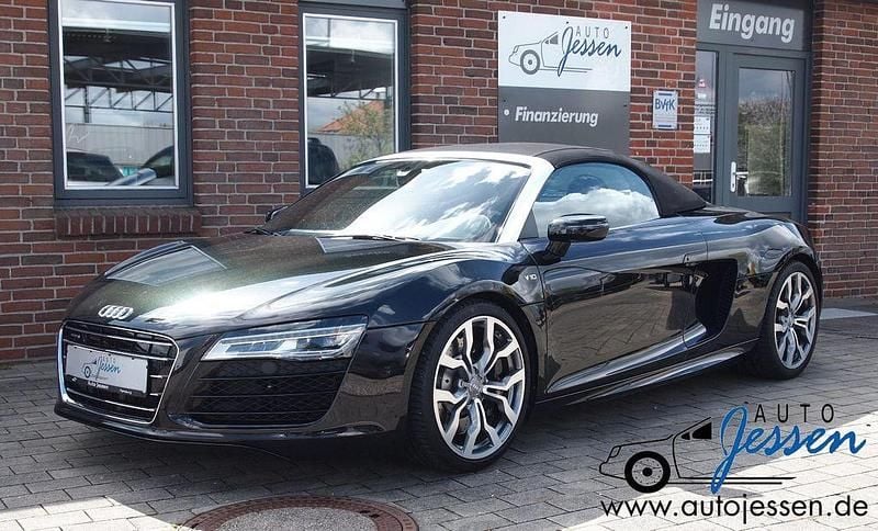 Teakbraun metallic (metallic) Gebraucht 2015 Audi R8 Spyder Sport Cabrio | 89.875 € (Superpreis) - Bild 1/4