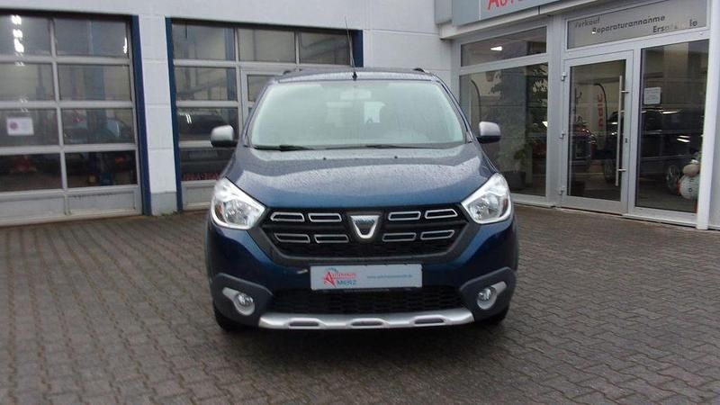 Gebraucht Dacia Lodgy Stepway 102 PS (75 kW) 2019 Blau Van / Kleinbus