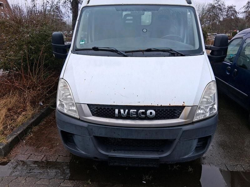 Gebraucht Iveco Daily 126 PS (92 kW) 2011 Weiß Van