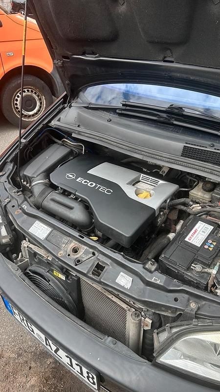 Gebraucht Opel Zafira 147 PS (108 kW) 2002 Schwarz Van / Kleinbus