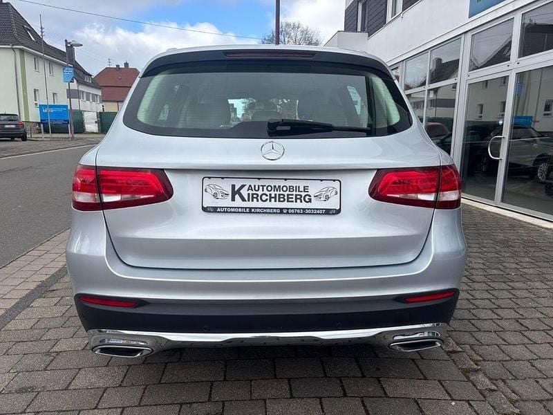 Gebraucht Mercedes GLC250 204 PS (150 kW) 2016 Silber SUV