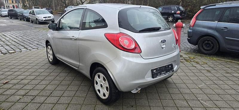 Gebraucht Ford Ka Trend 69 PS (50 kW) 2008 Silber Kleinwagen