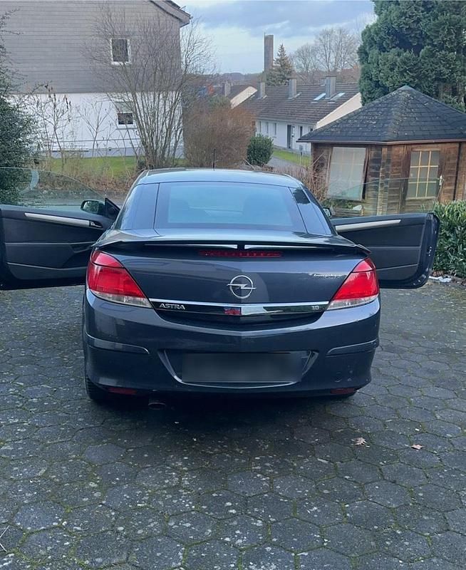 Blau Gebraucht 2006 Opel Astra Cabriolet Cabrio | 1.500 € (Guter Preis) - Bild 1/4