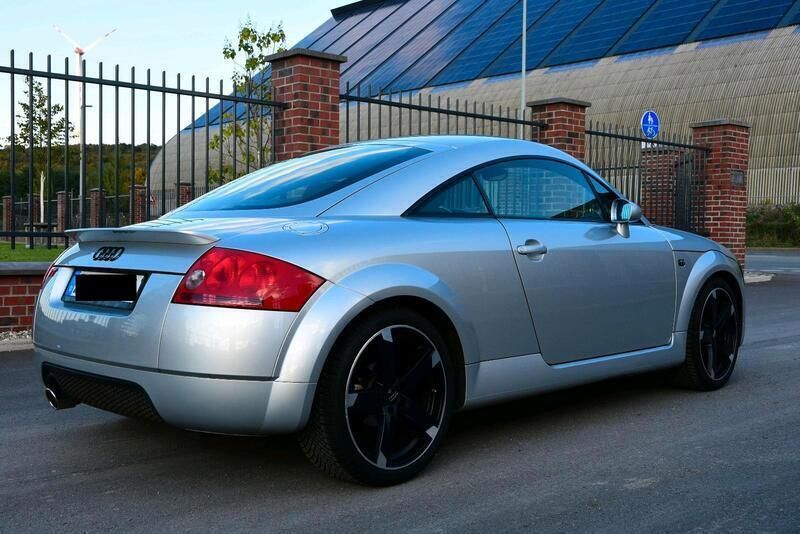 Silber Gebraucht 2001 Audi TT Coupé | 12.100 € - Bild 1/4
