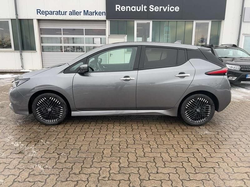 Gebraucht Nissan Leaf N-Connecta 110 kW (150 PS) 2023 Gun metallic (m) Kleinwagen