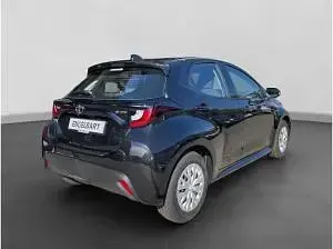 Neu Toyota Yaris 116 PS (85 kW) 2026 Schwarz (mysticschwarz metallic) Kleinwagen
