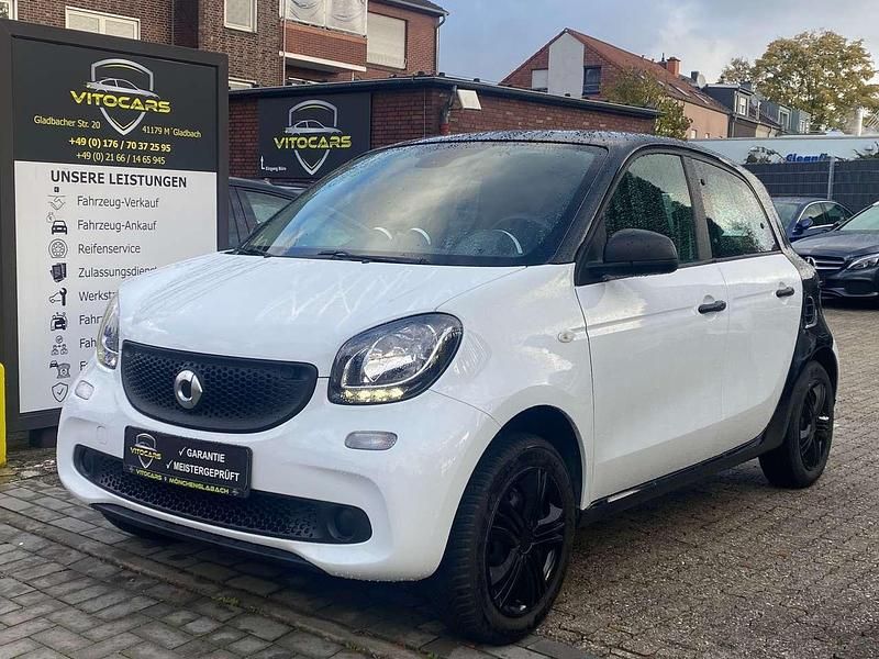Schwarz Gebraucht 2018 Smart ForFour Passion Kleinwagen | 8.450 € (Fairer Preis) - Bild 1/3