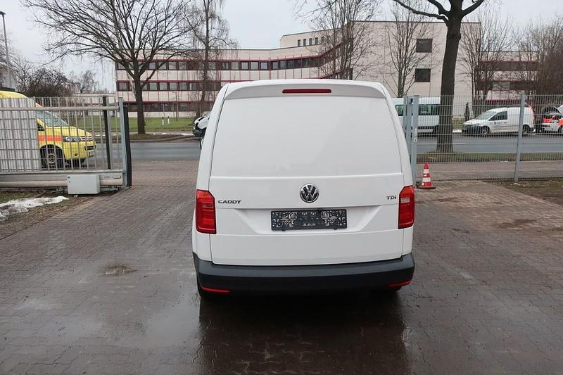 Gebraucht VW Caddy 102 PS (75 kW) 2018 Weiß Van / Kleinbus