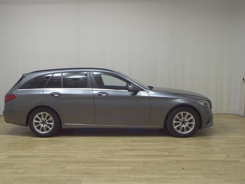 Gebraucht Mercedes C200 160 PS (117 kW) 2020 Grau Kombi