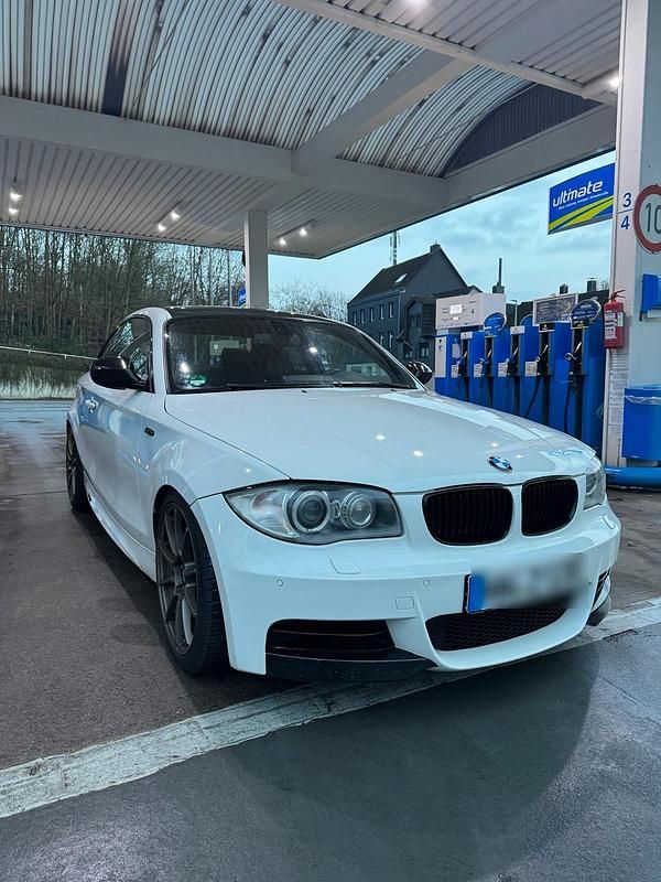 Gebraucht BMW 135 Coupé M Performance 306 PS (225 kW) 2011 Weiß Coupé