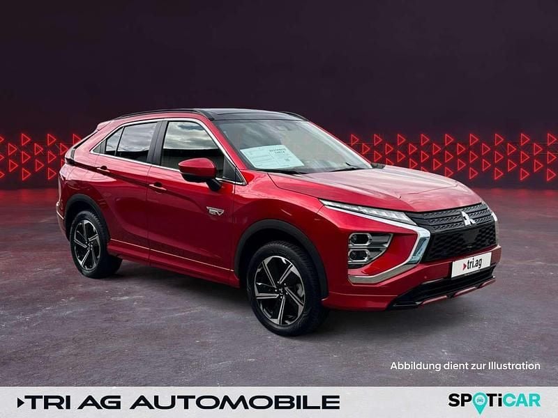 Dynamik rot (d) Gebraucht 2021 Mitsubishi Eclipse Cross Top SUV | 24.990 € (Etwas zu teuer) - Bild 1/4
