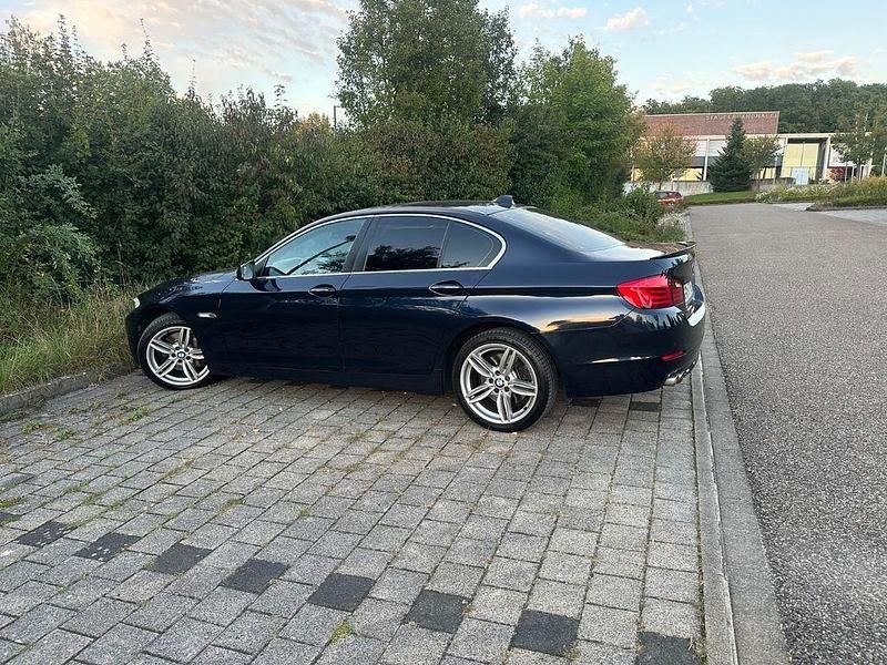Blau Gebraucht 2013 BMW 530 Limousine | 11.500 € (Fairer Preis) - Bild 1/4
